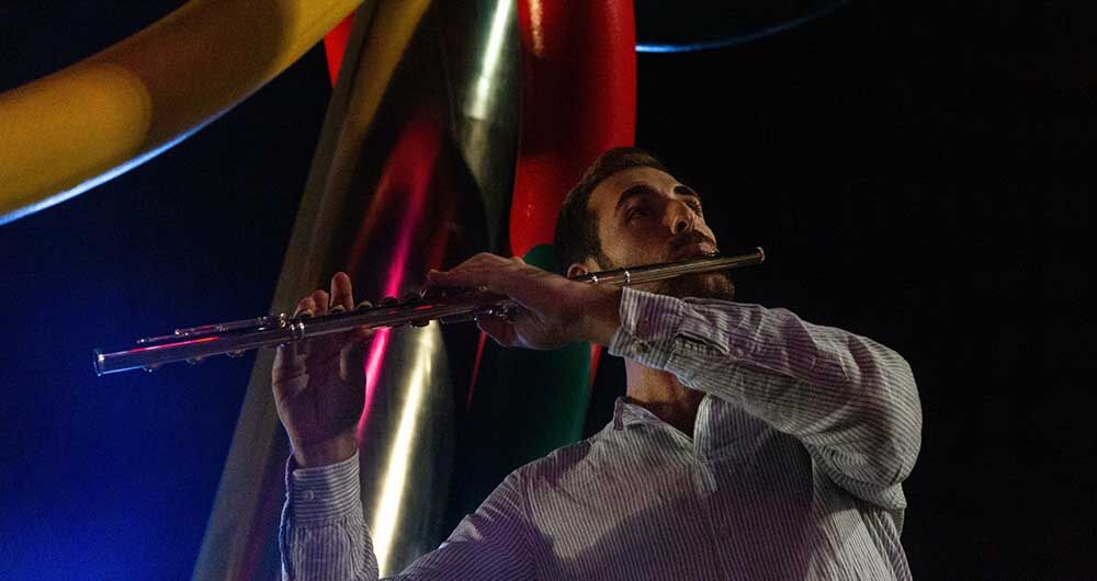 3ae422a386069d886f484576ddfd8e23_39185_lorenzo_danto_musicista_image.jpg