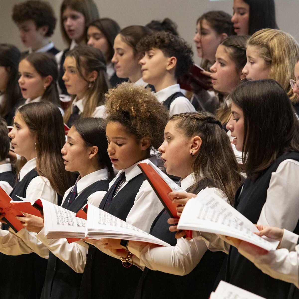 Details of young singers in concert
