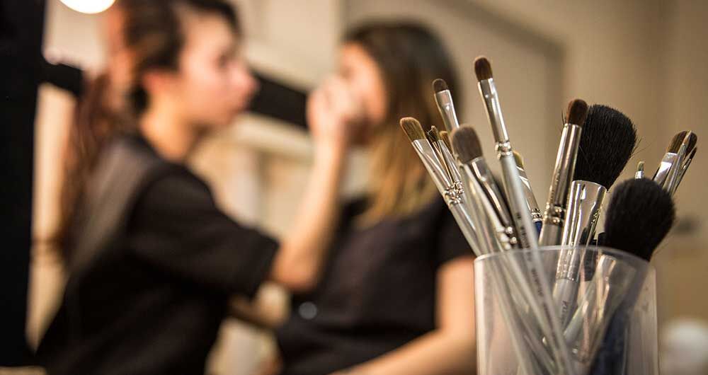 e3166f29d6a66557798890471e3cfa26_41821_make_up_beauty_week_image.jpg