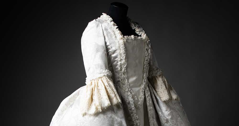 46be7b128a990af413492ec93ee352de_41119_costume_spettacolo_image___.jpg