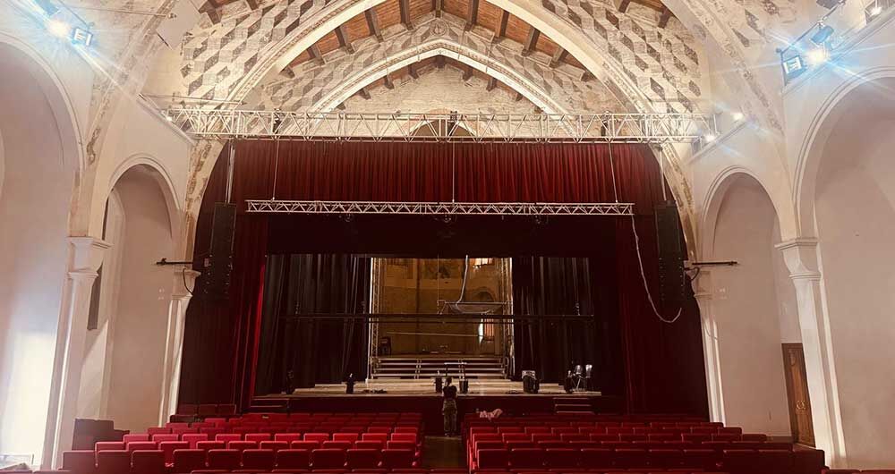 e3d9d6512305e3d29fe010d5b59e33a6_41004_allestimento_scenico_crema_image___allestimento_scenico_del_teatro_san_domenico_di_crema.jpg